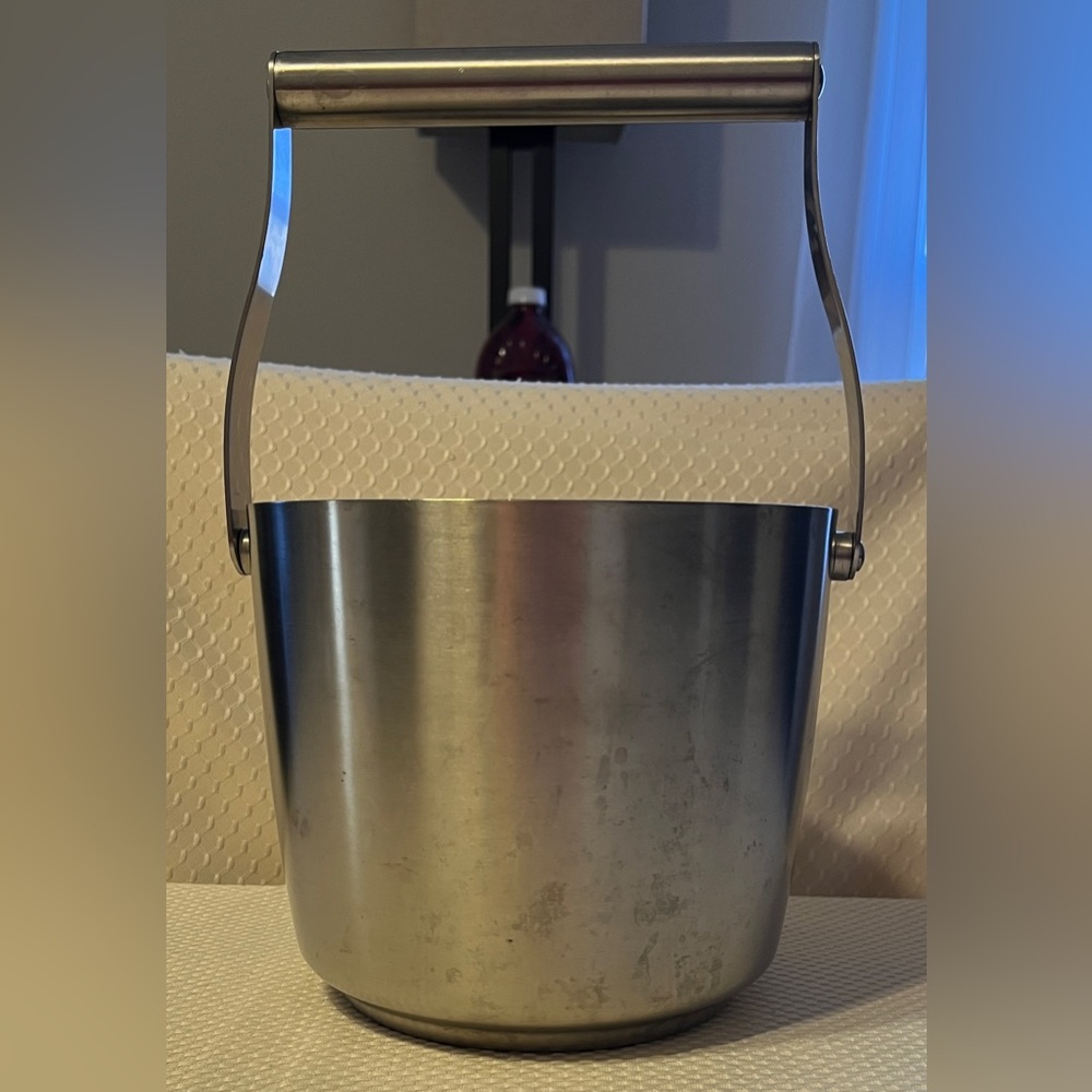 18/10 Stainless Steel ice bucket 6.5” tall x 7.5” wide